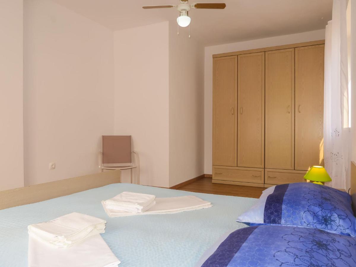 Apartment Vera - Mlk325 By Interhome Malinska Bagian luar foto